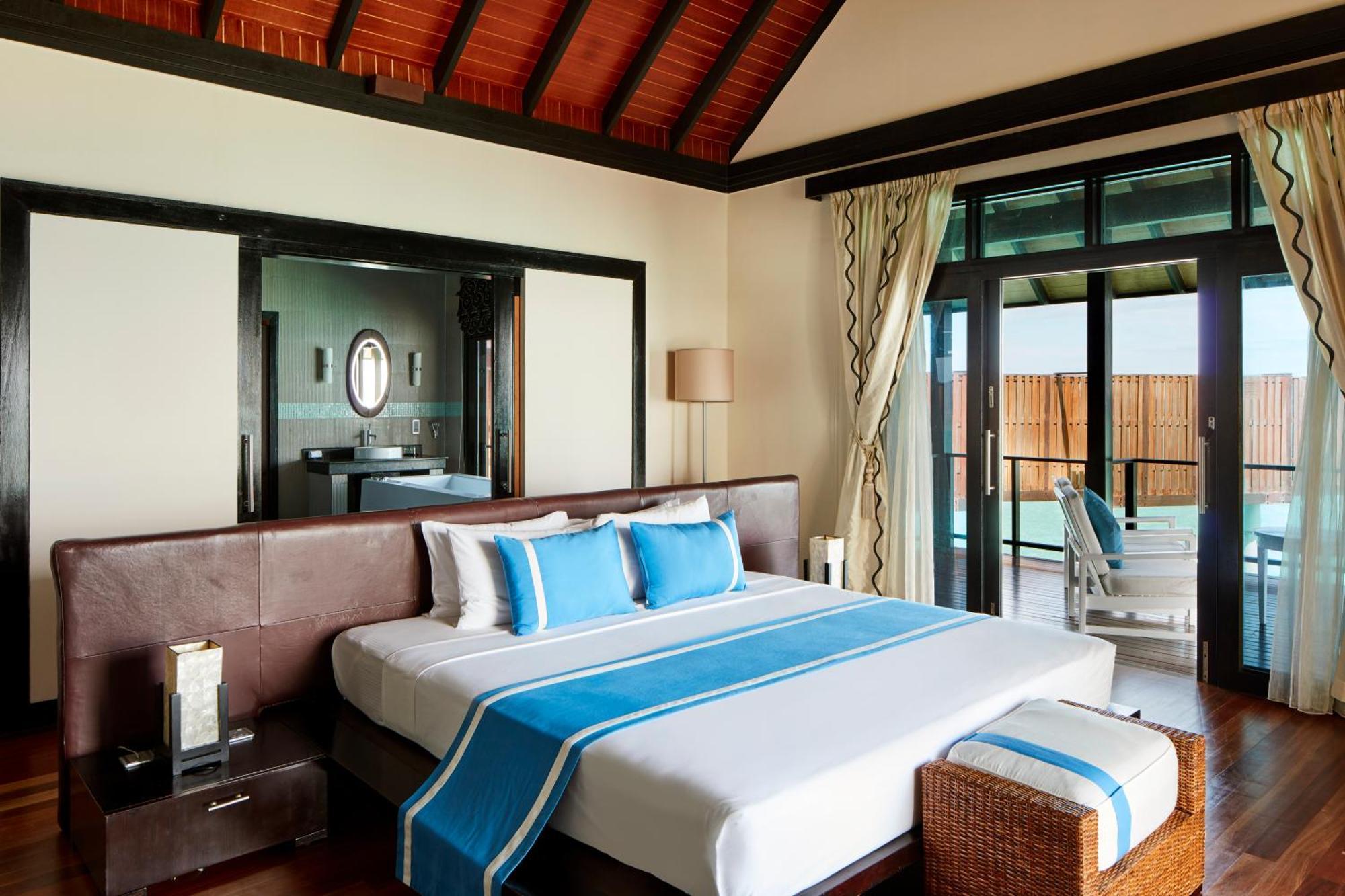 Sun Siyam Iru Fushi: Luxury Maldives Escape with Discounted Seaplane Transfer Hotel Iru Fushi Island Exterior photo