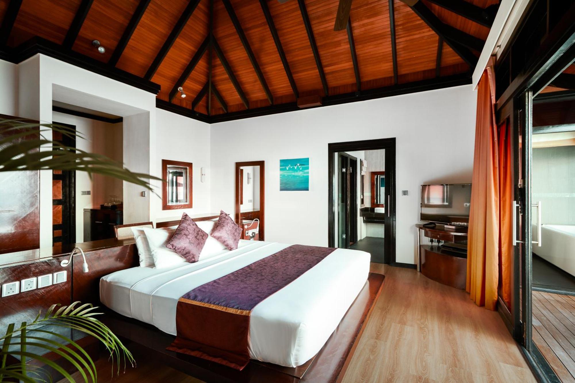 Sun Siyam Iru Fushi: Luxury Maldives Escape with Discounted Seaplane Transfer Hotel Iru Fushi Island Exterior photo